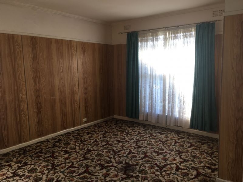 107 Service Road, Moe VIC 3825