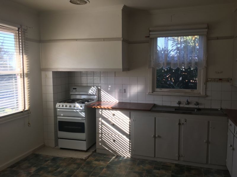 107 Service Road, Moe VIC 3825