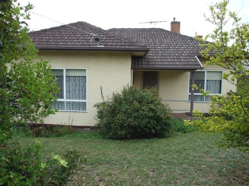 26 Hampton Street, Moe VIC 3825
