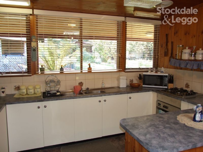 2 Jordan Court, Rawson VIC 3825