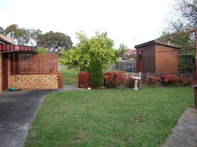 64 Chamberlain Road, Newborough VIC 3825