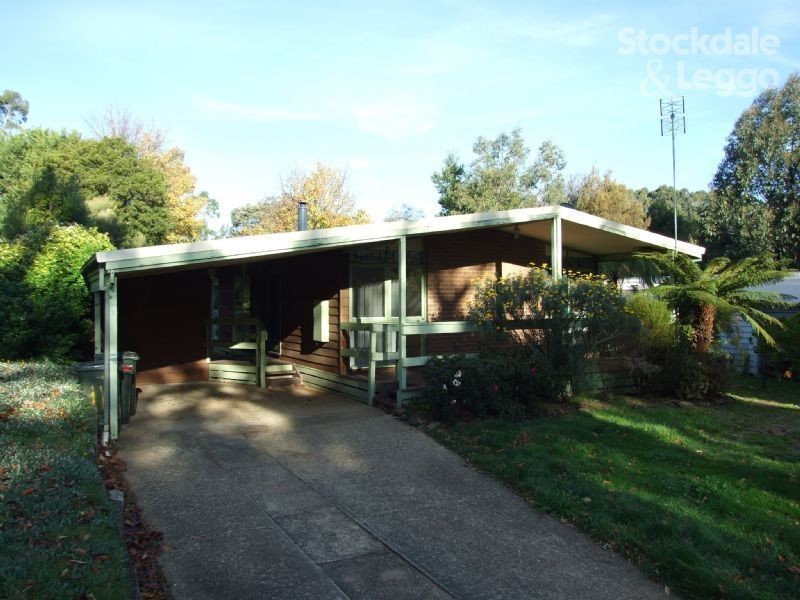 11 Pinnacle Dive, Rawson VIC 3825