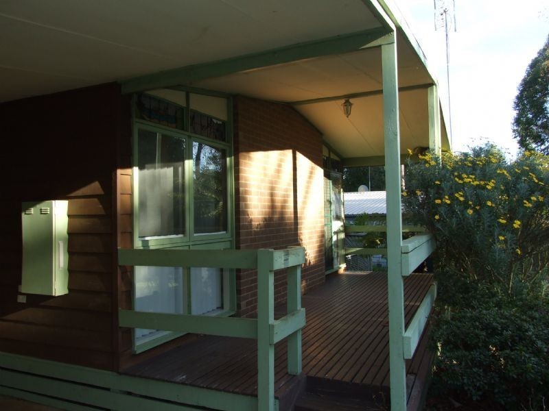 11 Pinnacle Dive, Rawson VIC 3825