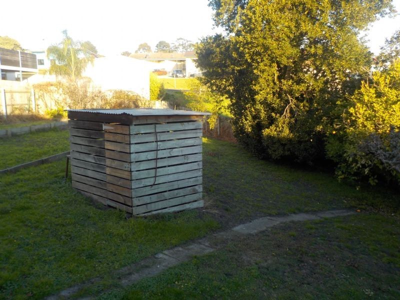 2  Chamberlain Road, Newborough VIC 3825