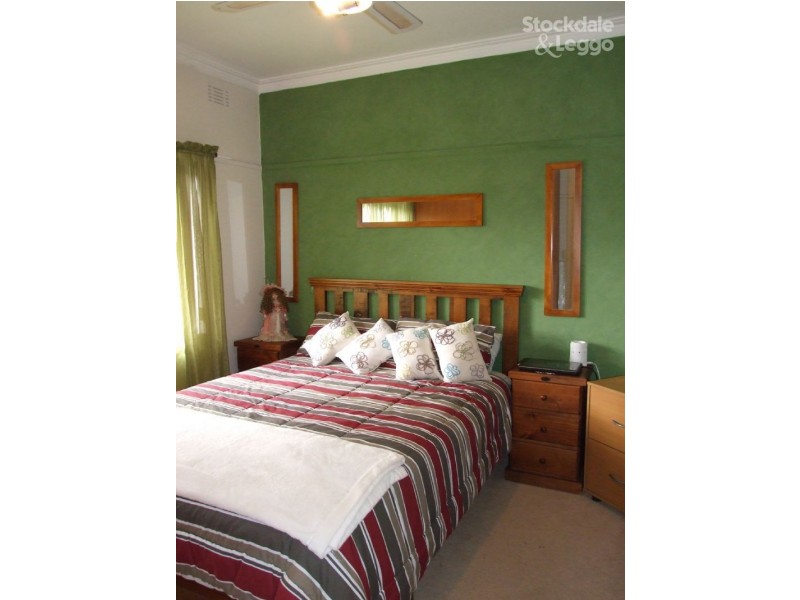 42 Chamberlain Road, Newborough VIC 3825