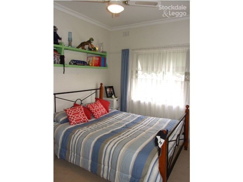 42 Chamberlain Road, Newborough VIC 3825