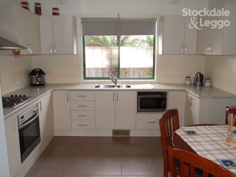 42 Chamberlain Road, Newborough VIC 3825