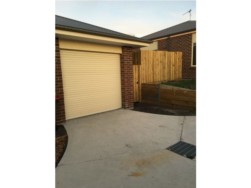 1/27 Victoria Street, Moe VIC 3825