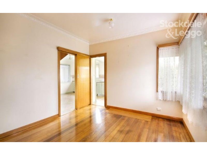 68 Hennessey Street, Moe VIC 3825