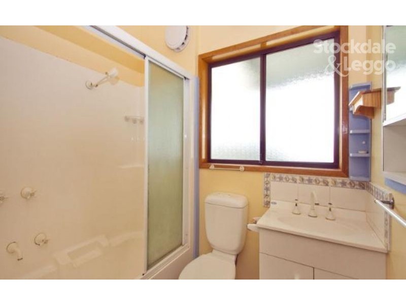 68 Hennessey Street, Moe VIC 3825