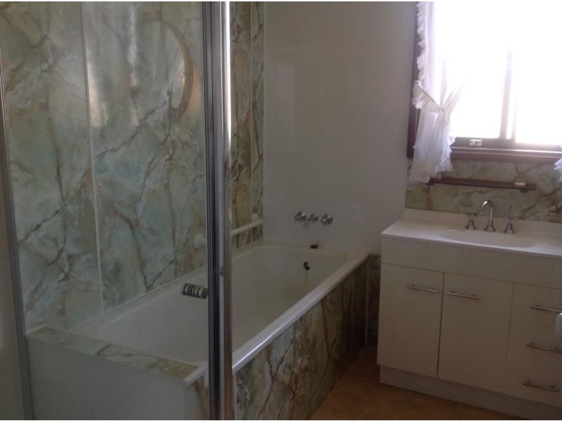 27 Retford Street, Newborough VIC 3825