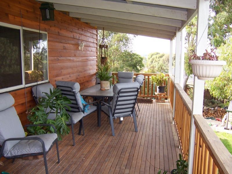 8 Jepson Court, Mirboo North VIC 3871