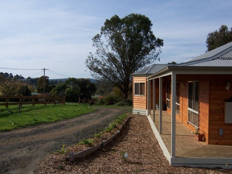 8 Jepson Court, Mirboo North VIC 3871