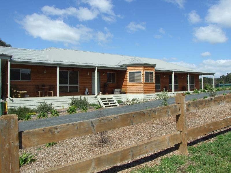 8 Jepson Court, Mirboo North VIC 3871