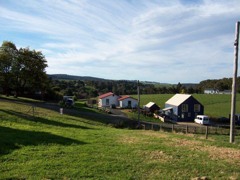 18 Allen Street, Mirboo North VIC 3871
