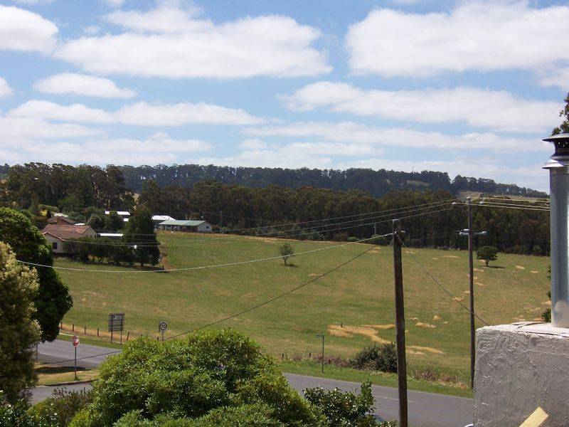 1 Grandridge West, Mirboo North VIC 3871