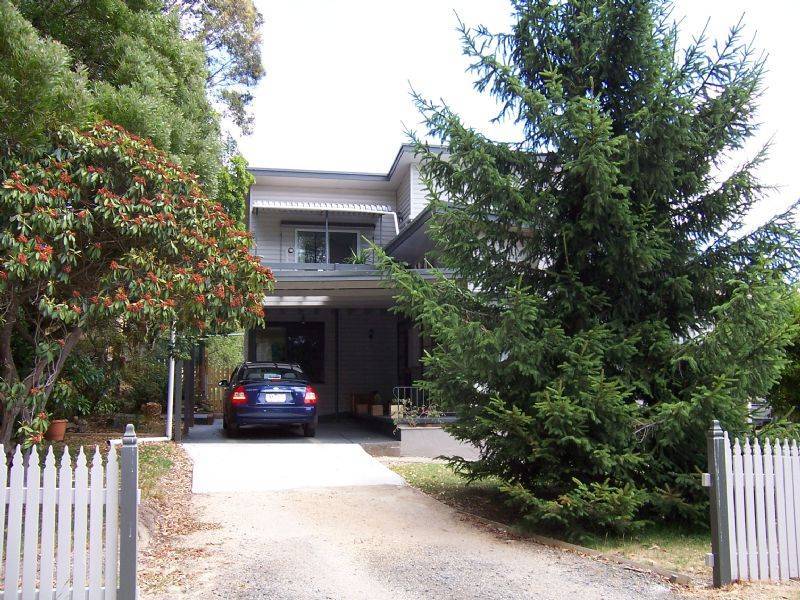 1 Grandridge West, Mirboo North VIC 3871