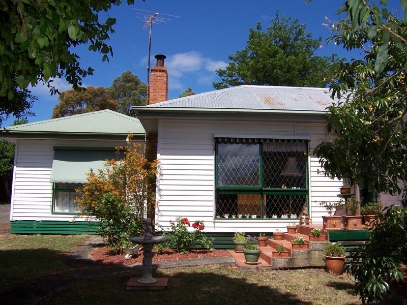 31 Grandridge East, Mirboo North VIC 3871