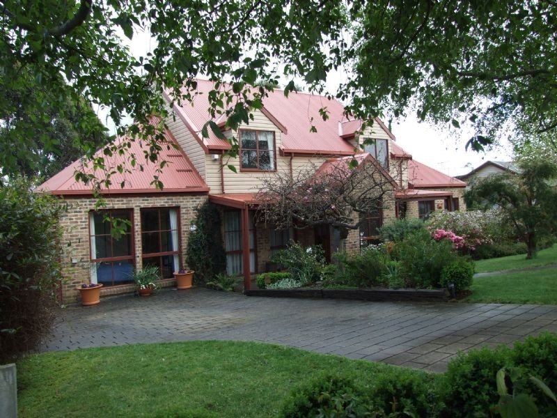 20 Murray Street, Mirboo North VIC 3871