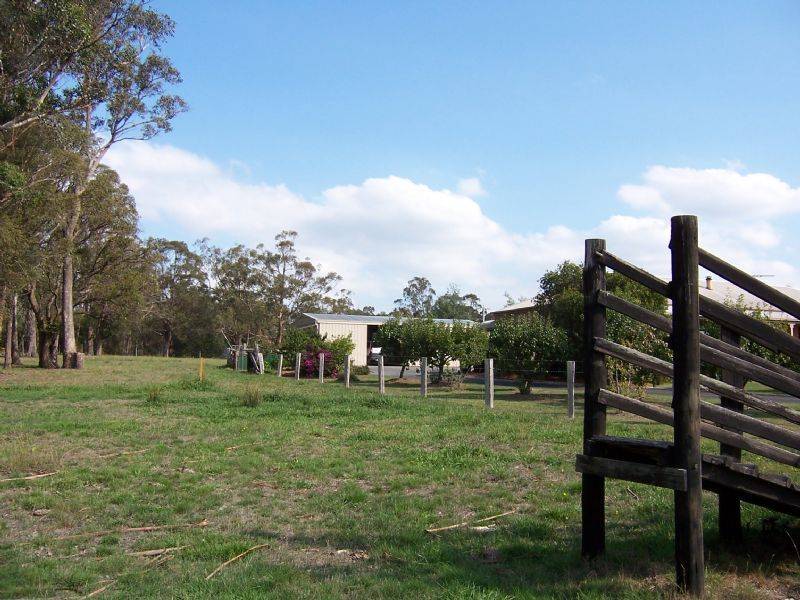 4 James Place, Yinnar South VIC 3869
