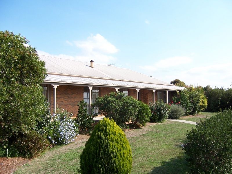 4 James Place, Yinnar South VIC 3869