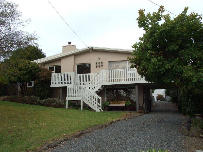 16 Bastin Street, Boolarra VIC 3870