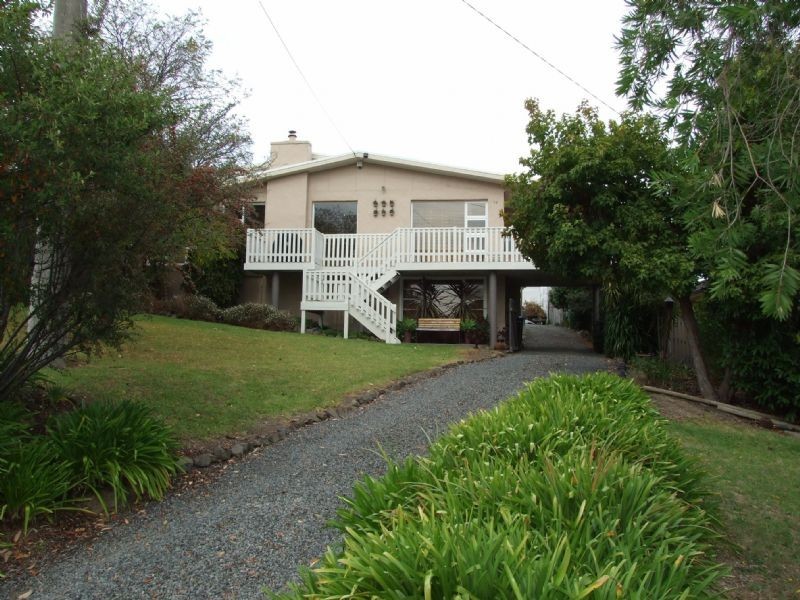 16 Bastin Street, Boolarra VIC 3870