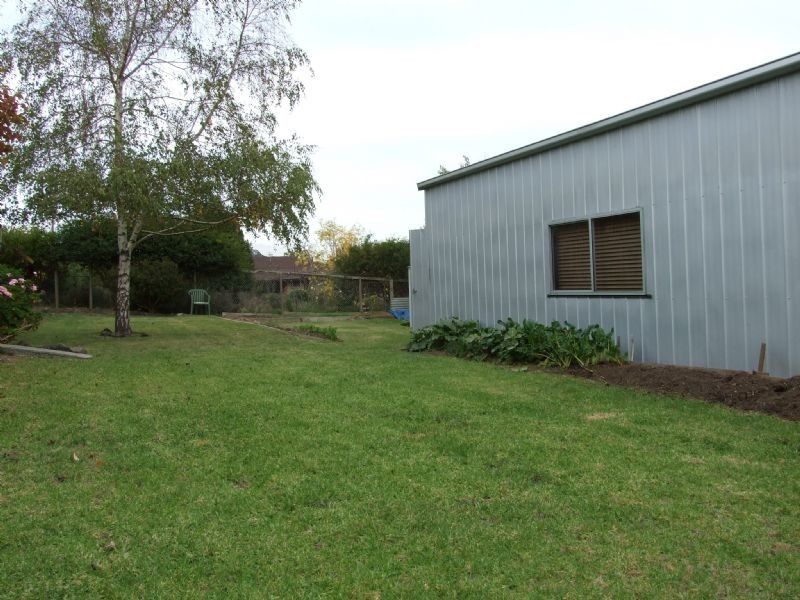 16 Bastin Street, Boolarra VIC 3870