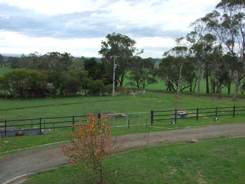 60 Fauna Road, Yinnar VIC 3869