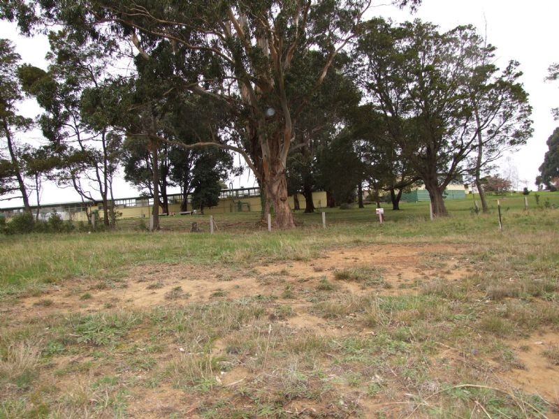13 Eldon Court, Mirboo North VIC 3871