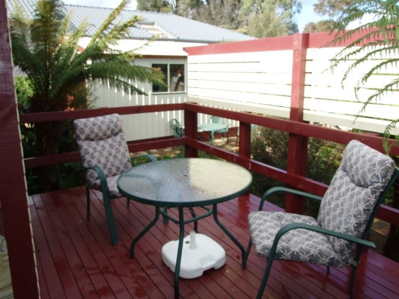 2 Scarlett Street, Mirboo North VIC 3871