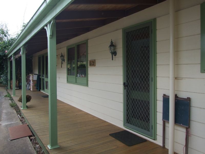 7 Railway Road, Mirboo North VIC 3871