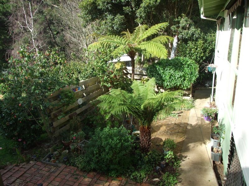 7 Railway Road, Mirboo North VIC 3871