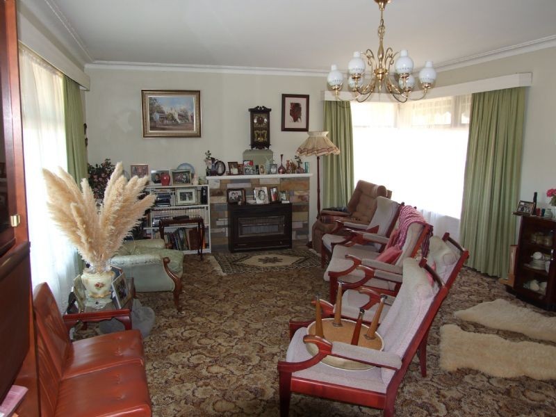 16 Baths Road, Mirboo North VIC 3871
