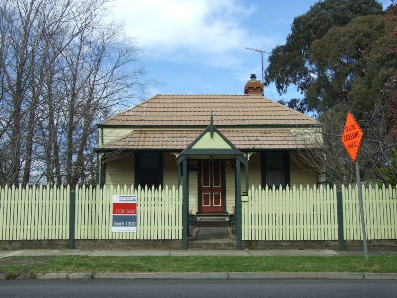 20 Ridgway, Mirboo North VIC 3871