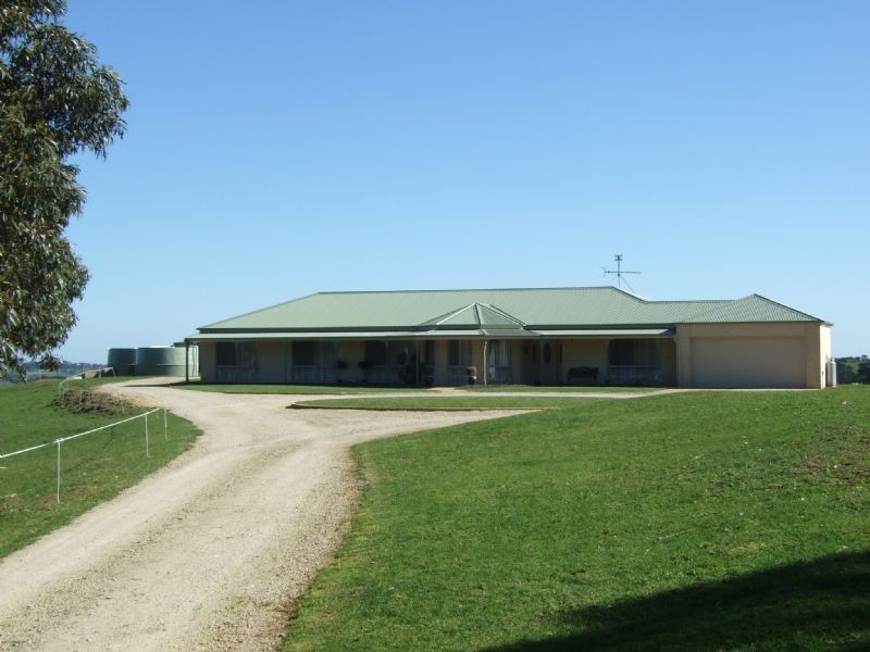 233 Holmes Road, Berrys Creek VIC 3953