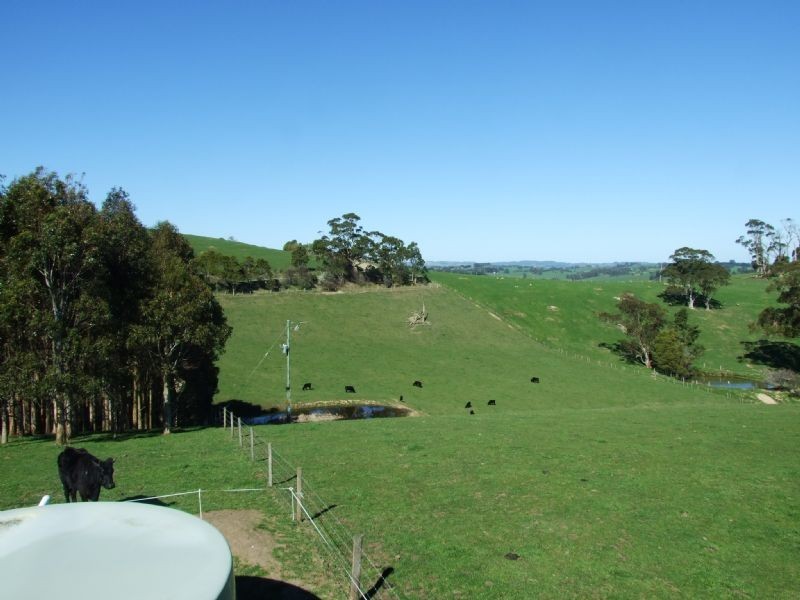 233 Holmes Road, Berrys Creek VIC 3953