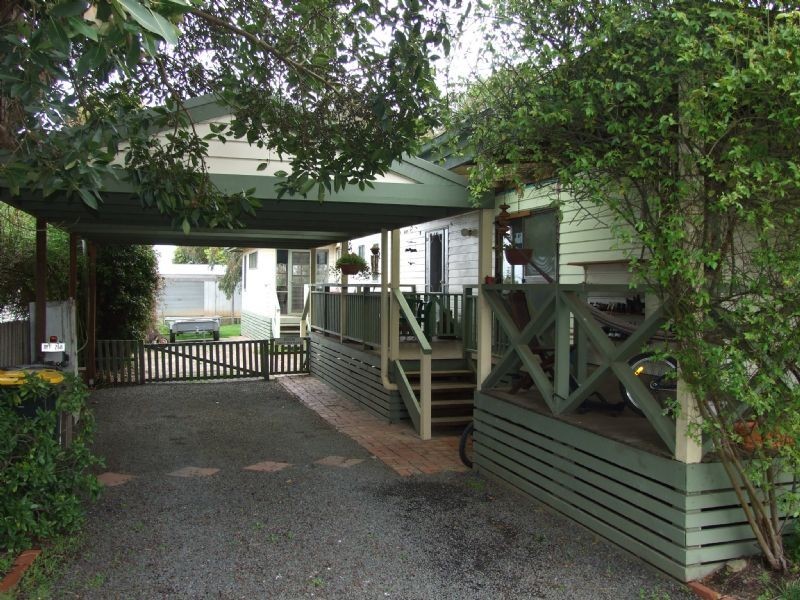 16 Giles Street, Mirboo North VIC 3871