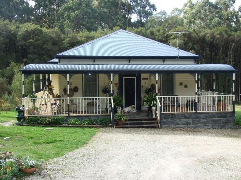 5 Jordan Way, Mirboo North VIC 3871