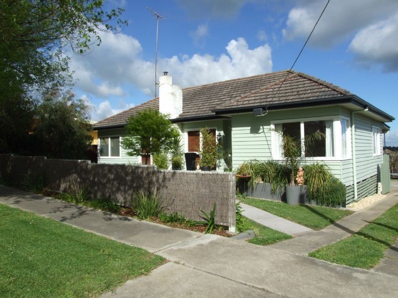 14 Murray Street, Mirboo North VIC 3871
