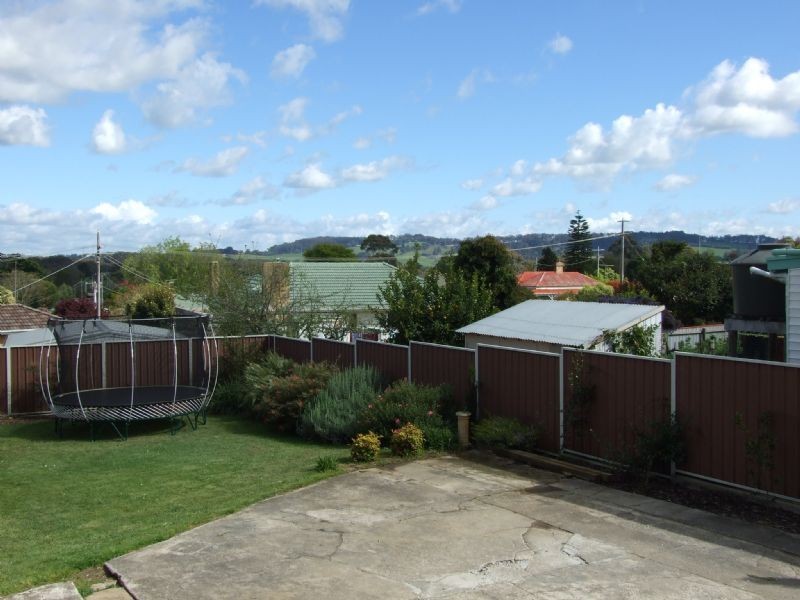 14 Murray Street, Mirboo North VIC 3871