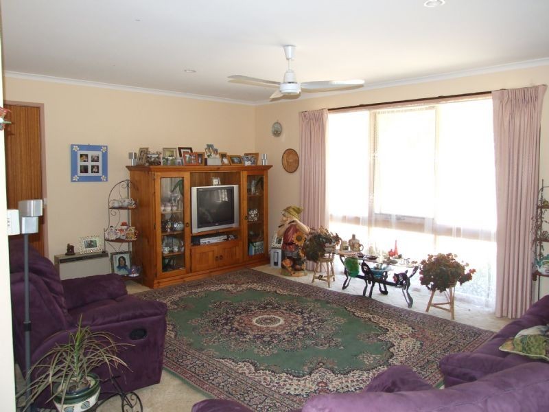 1 Elizabeth Court, Mirboo North VIC 3871