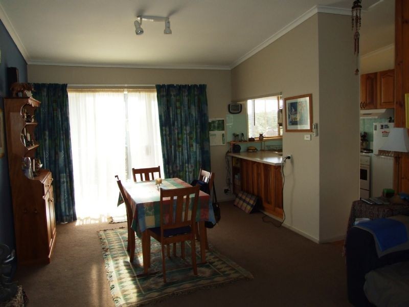 15 Bourke St, Mirboo North VIC 3871