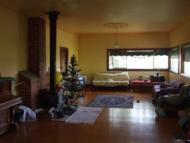22 Giles Street, Mirboo North VIC 3871