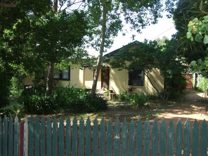 22 Giles Street, Mirboo North VIC 3871