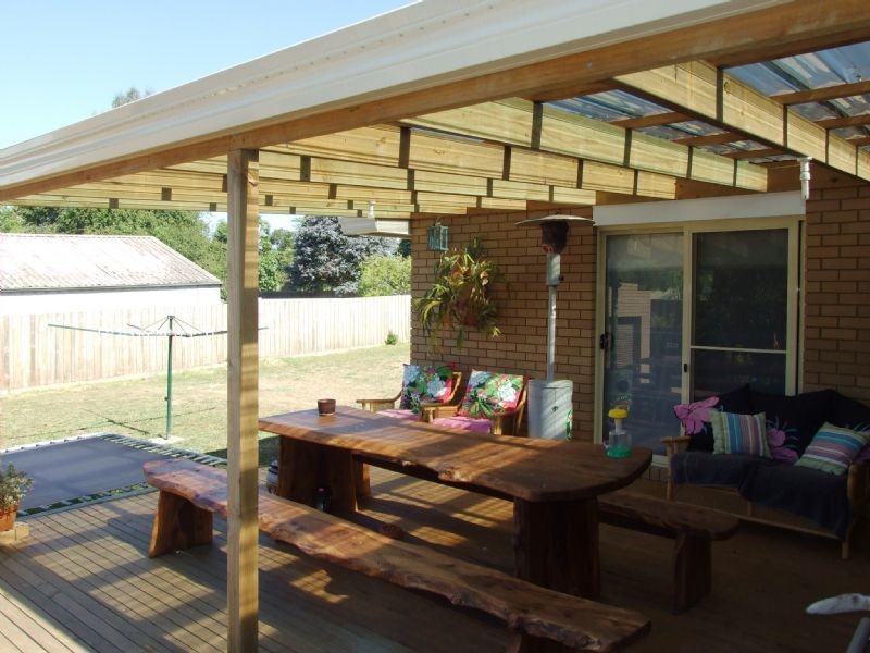 6 Balook Street, Mirboo North VIC 3871