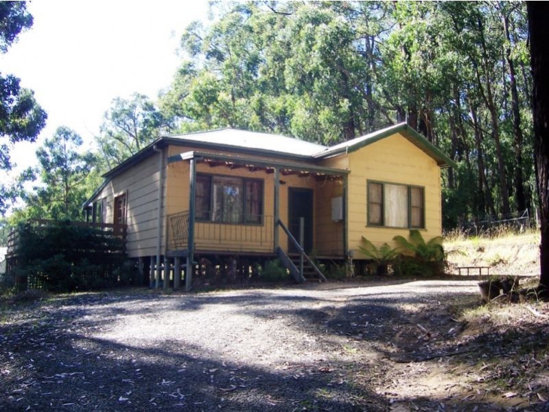 36 Balook Street, Mirboo North VIC 3871