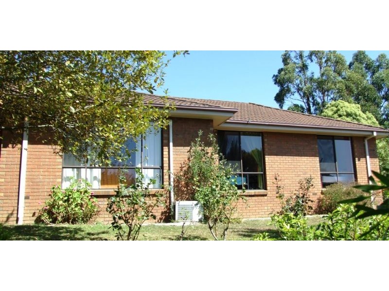 7 Balding Street, Mirboo North VIC 3871