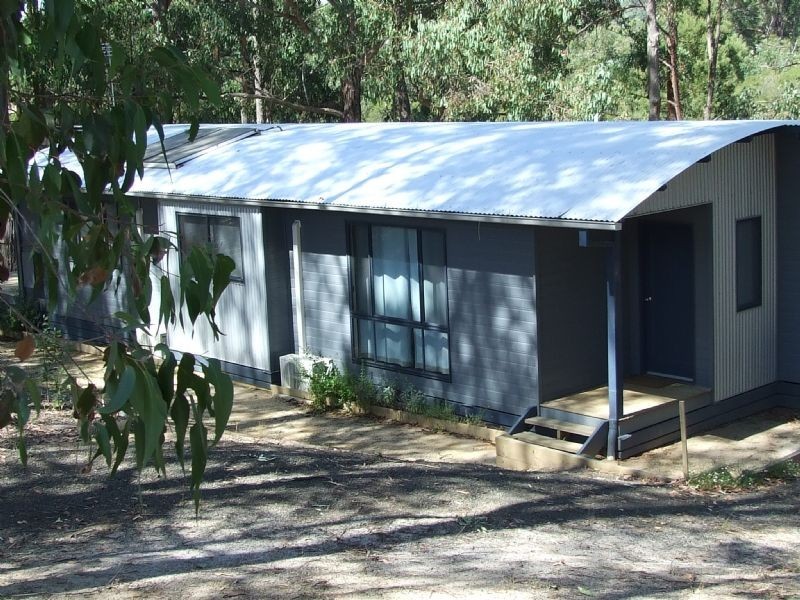 7 Wells Road, Mirboo North VIC 3871