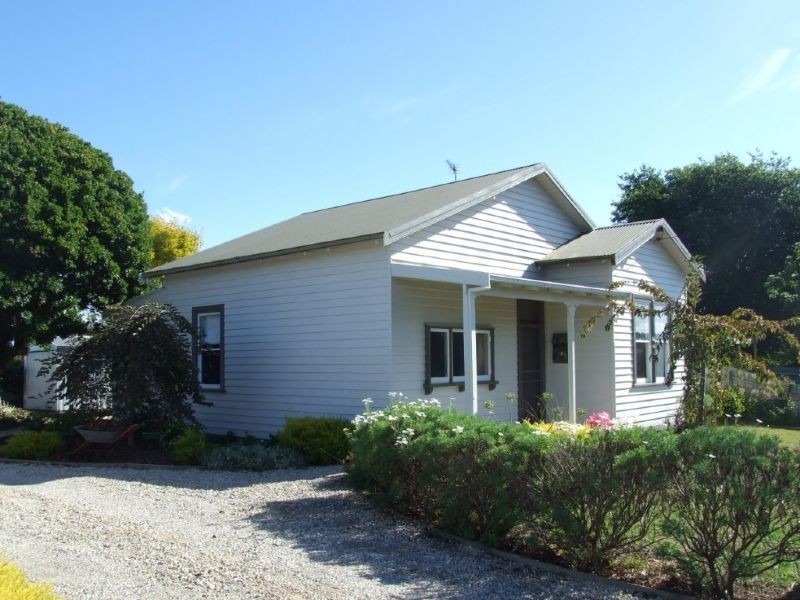 30 Baromi Road, Mirboo North VIC 3871